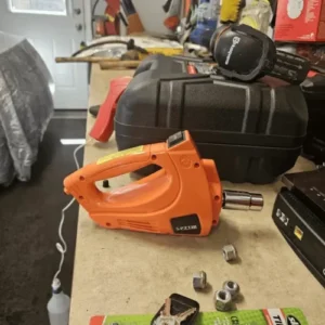 Kit AutoCar 3 em 1 - Macaco Elétrico, Compressor de Ar e Chave Impacto + BRINDE: Pistola Universal photo review